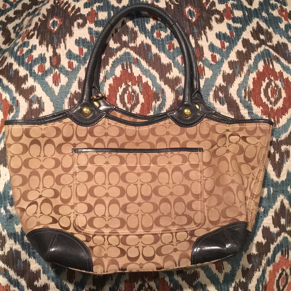 Authentic Large Signature Coach Bag - Picture 2 of 4